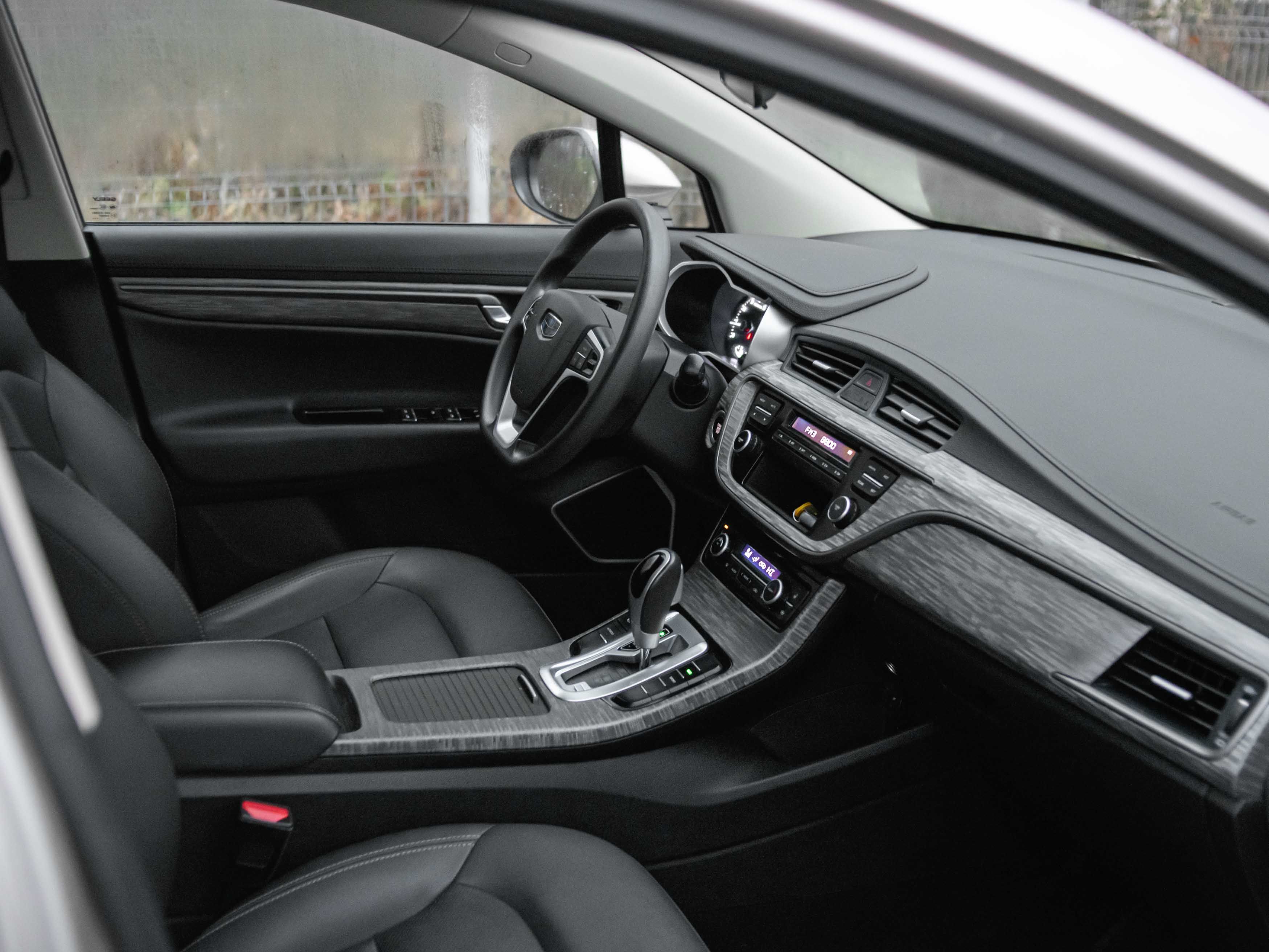 Geely фотографии