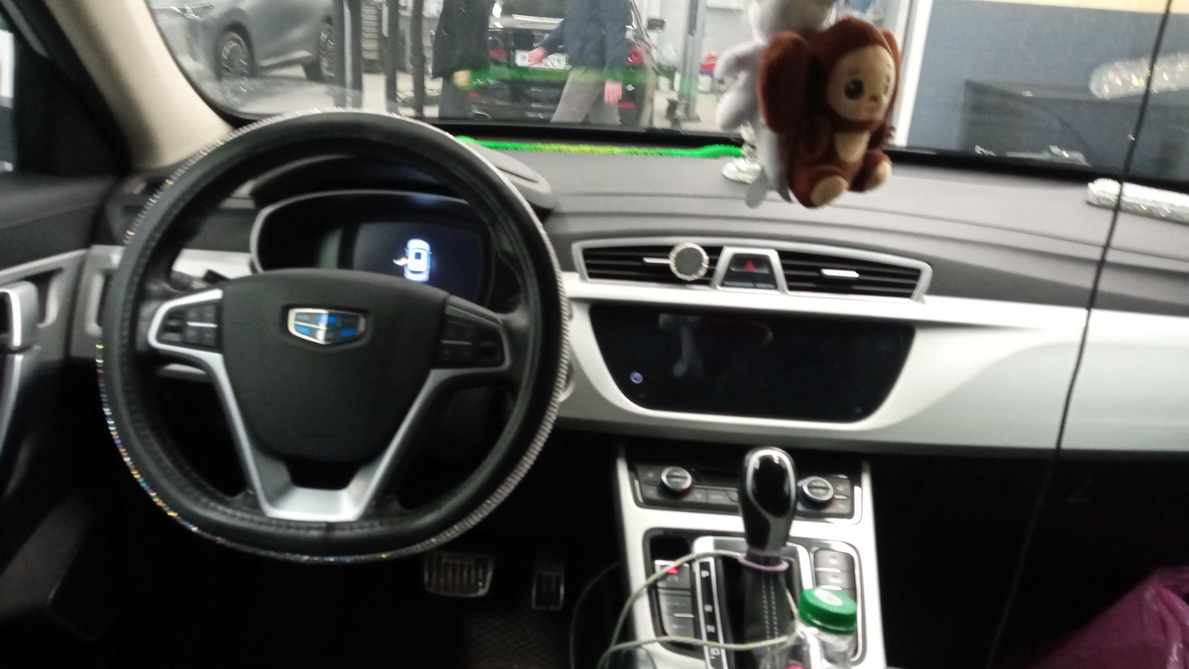 Geely фотографии