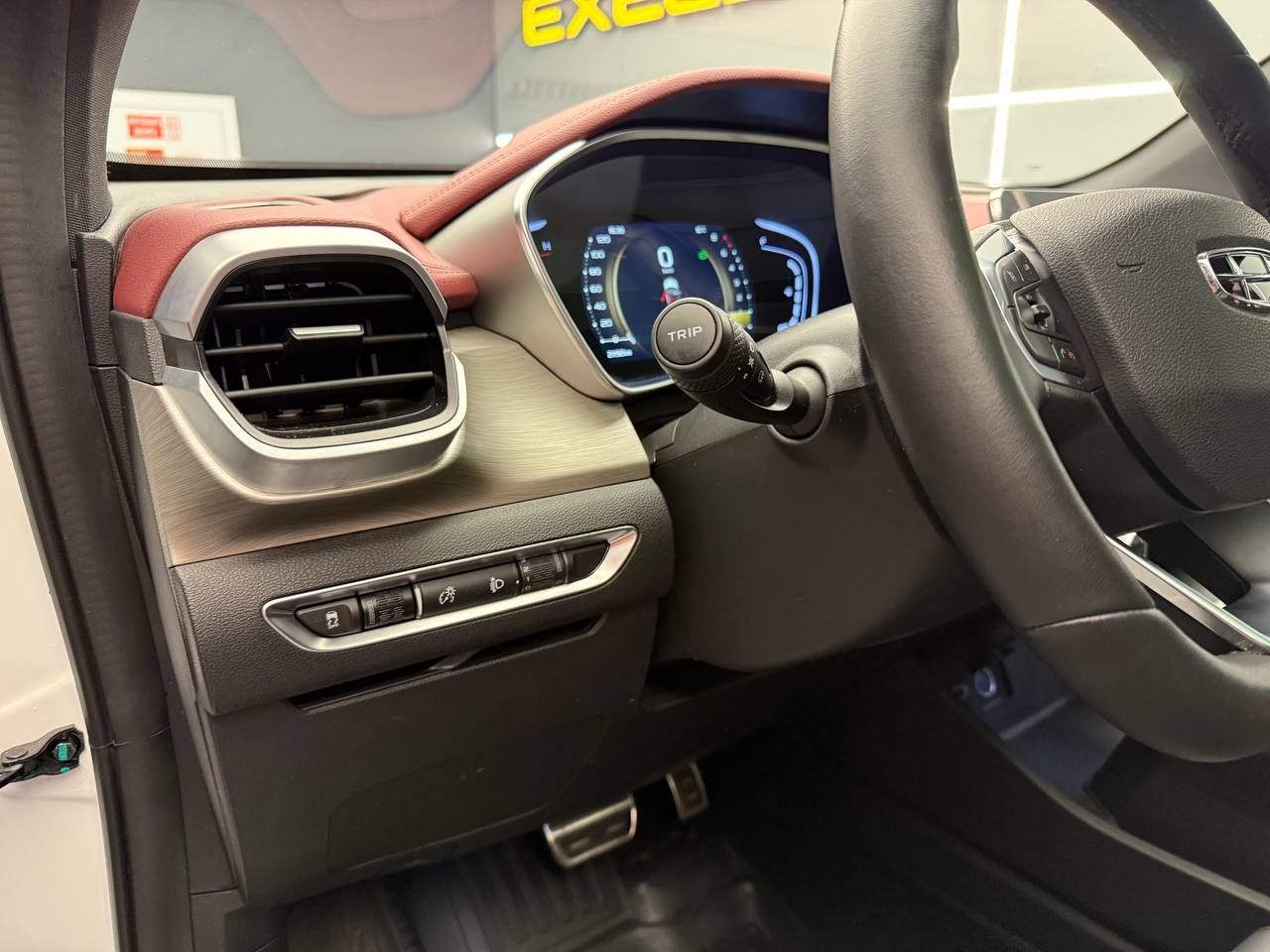 Geely фотографии