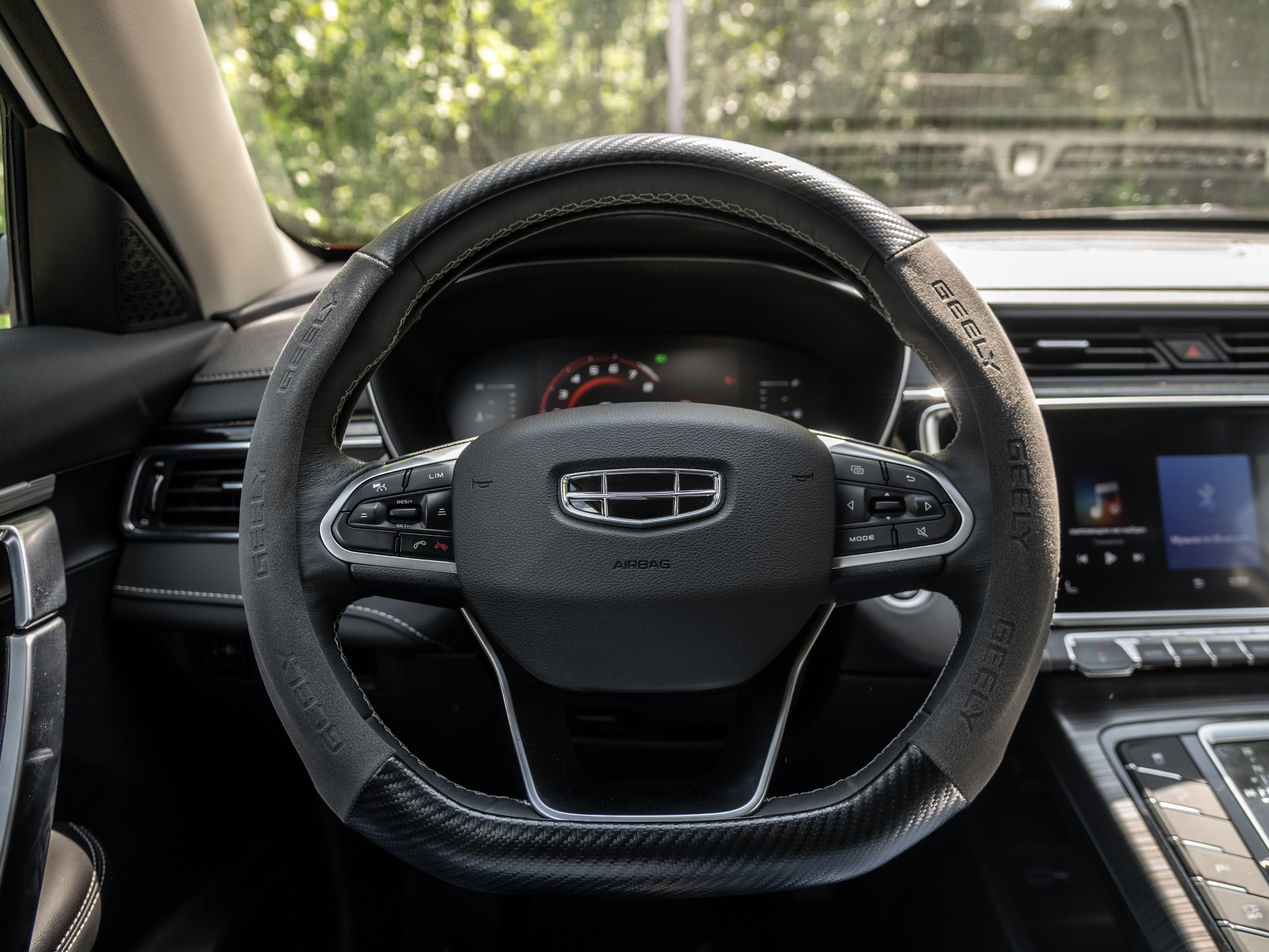 Geely фотографии