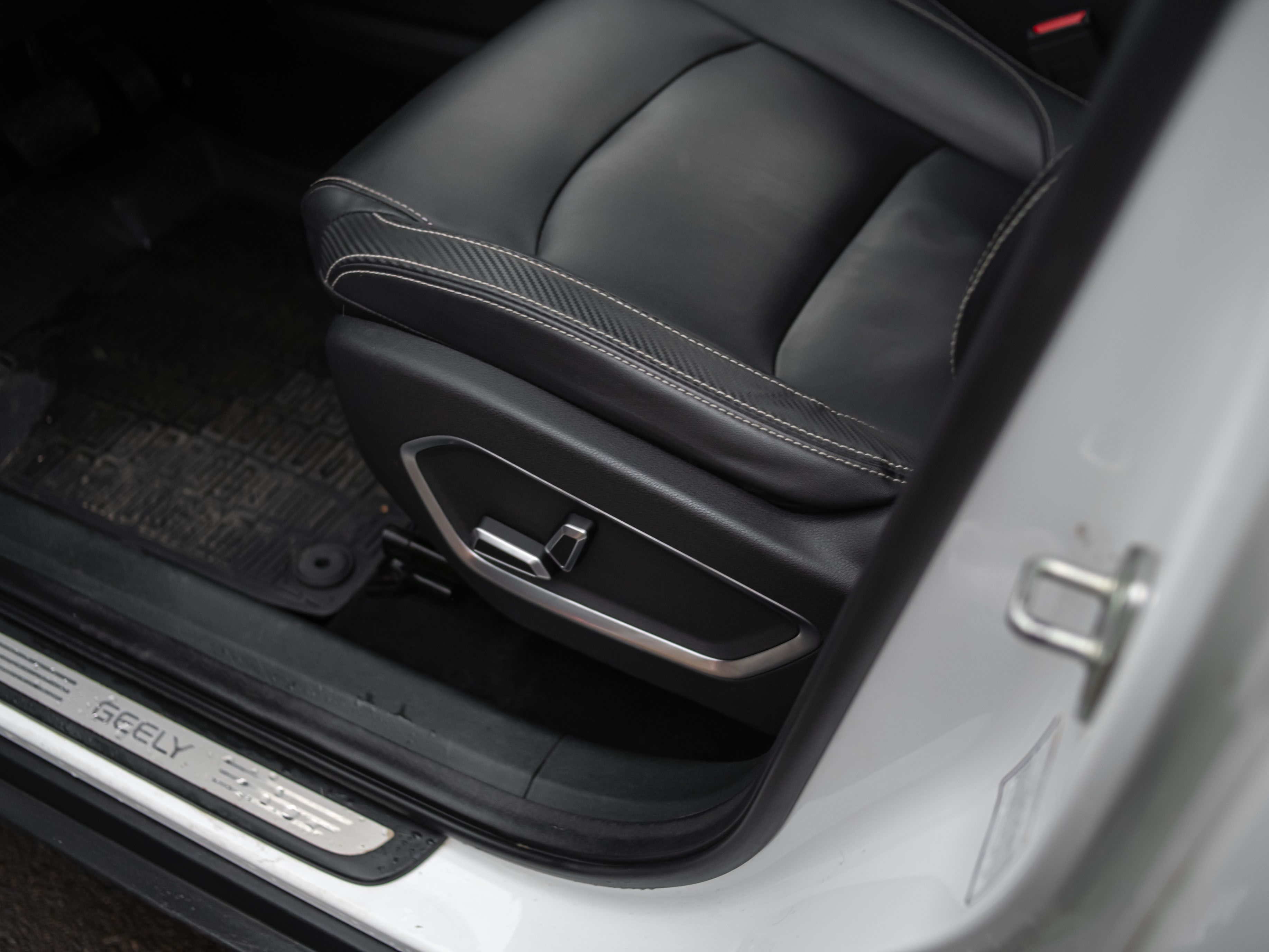 Geely фотографии