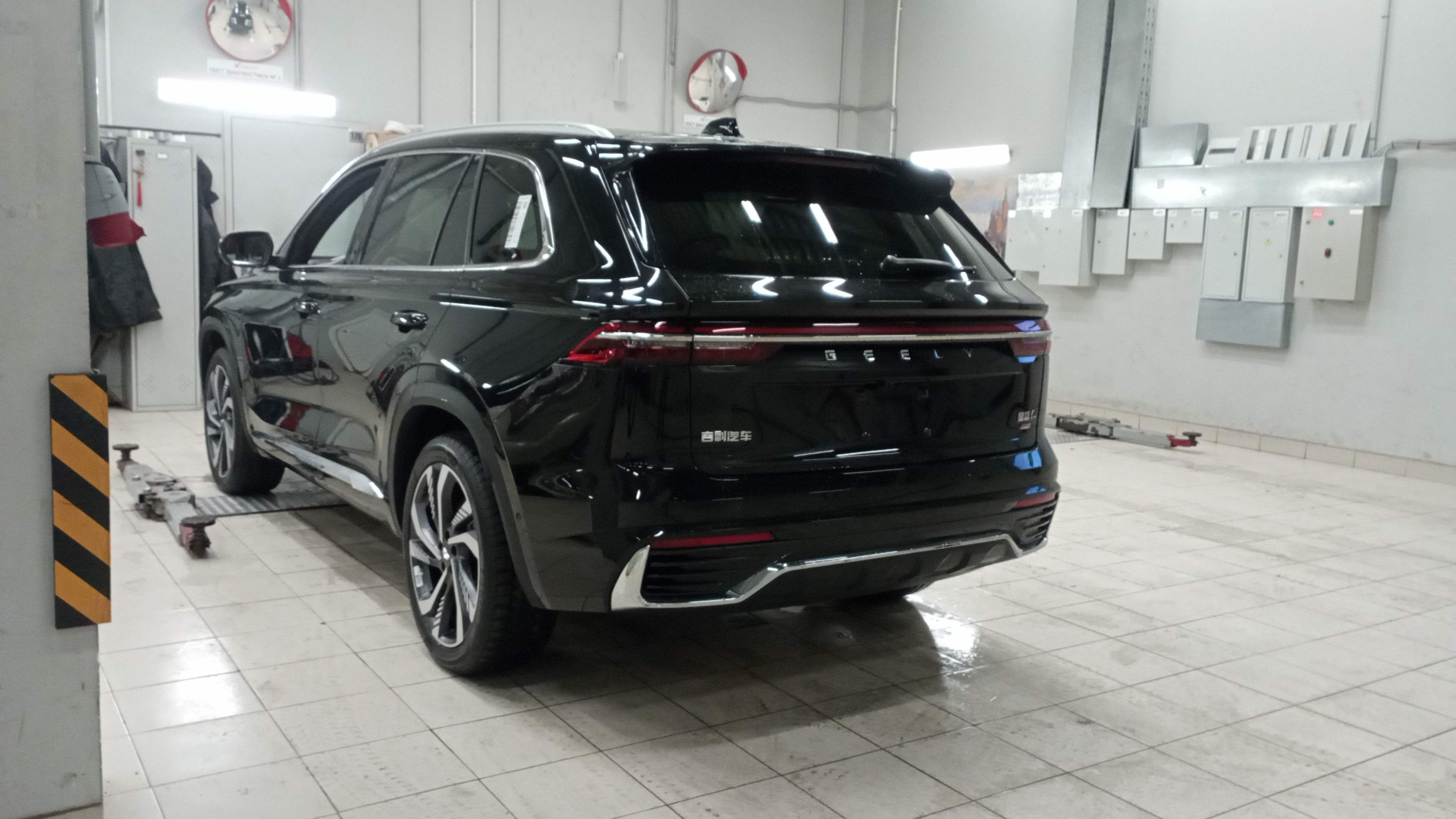 Geely фотографии