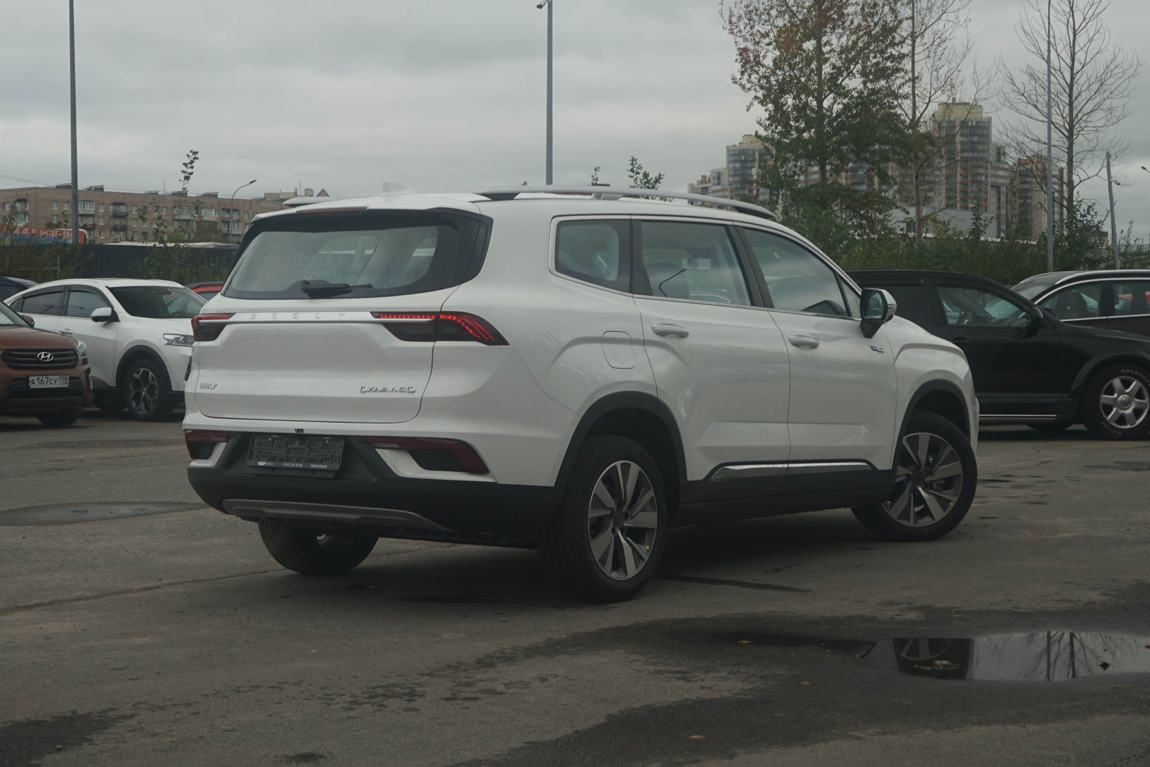 Geely OKAVANGO Flagship