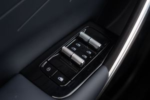 Geely ATLAS Flagship