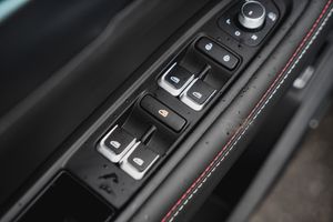 Knewstar 001 Flagship Sport