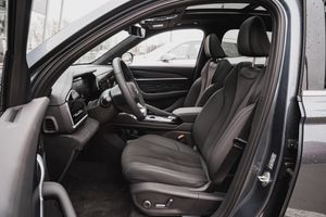 Geely MONJARO Flagship
