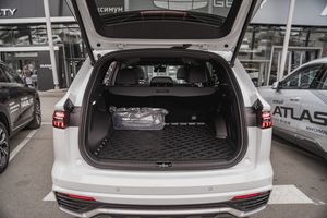 Geely MONJARO Flagship