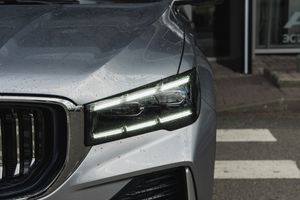 Geely MONJARO Luxury