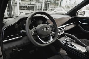 Geely MONJARO Luxury