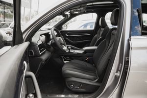 Geely MONJARO Luxury