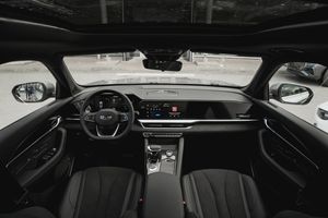 Geely MONJARO Luxury