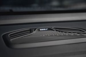 Geely MONJARO Luxury