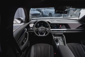 Geely MONJARO Luxury