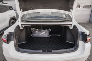 Geely Preface Flagship